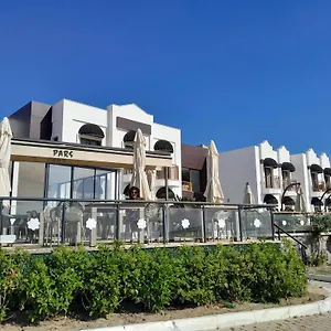 Otel Small