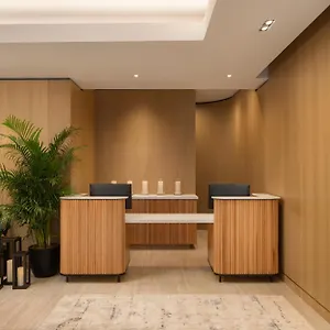 4* מלון Aura Times Square Newly Renovated