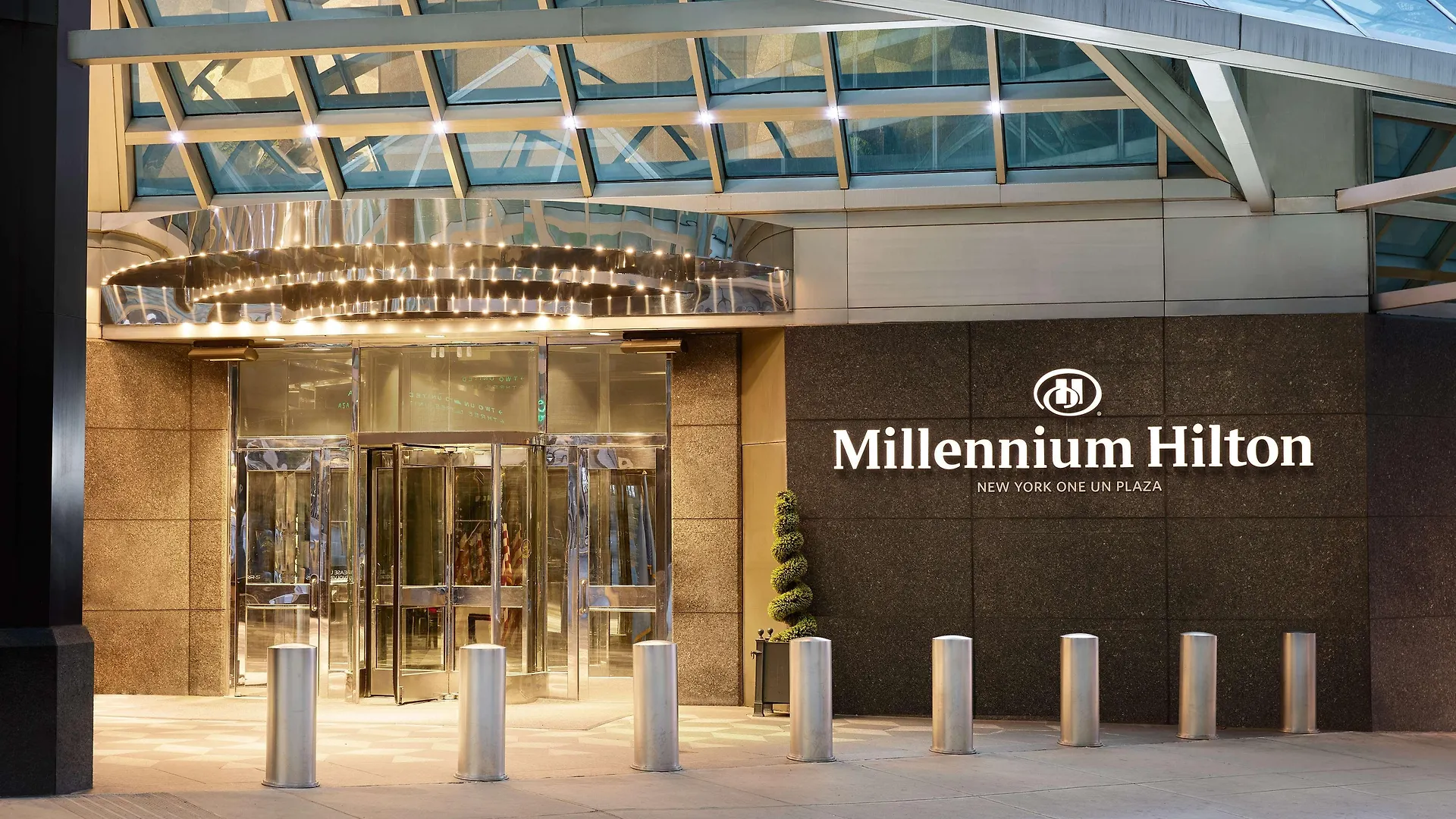 Millennium Hilton New York One Un Plaza Hotel