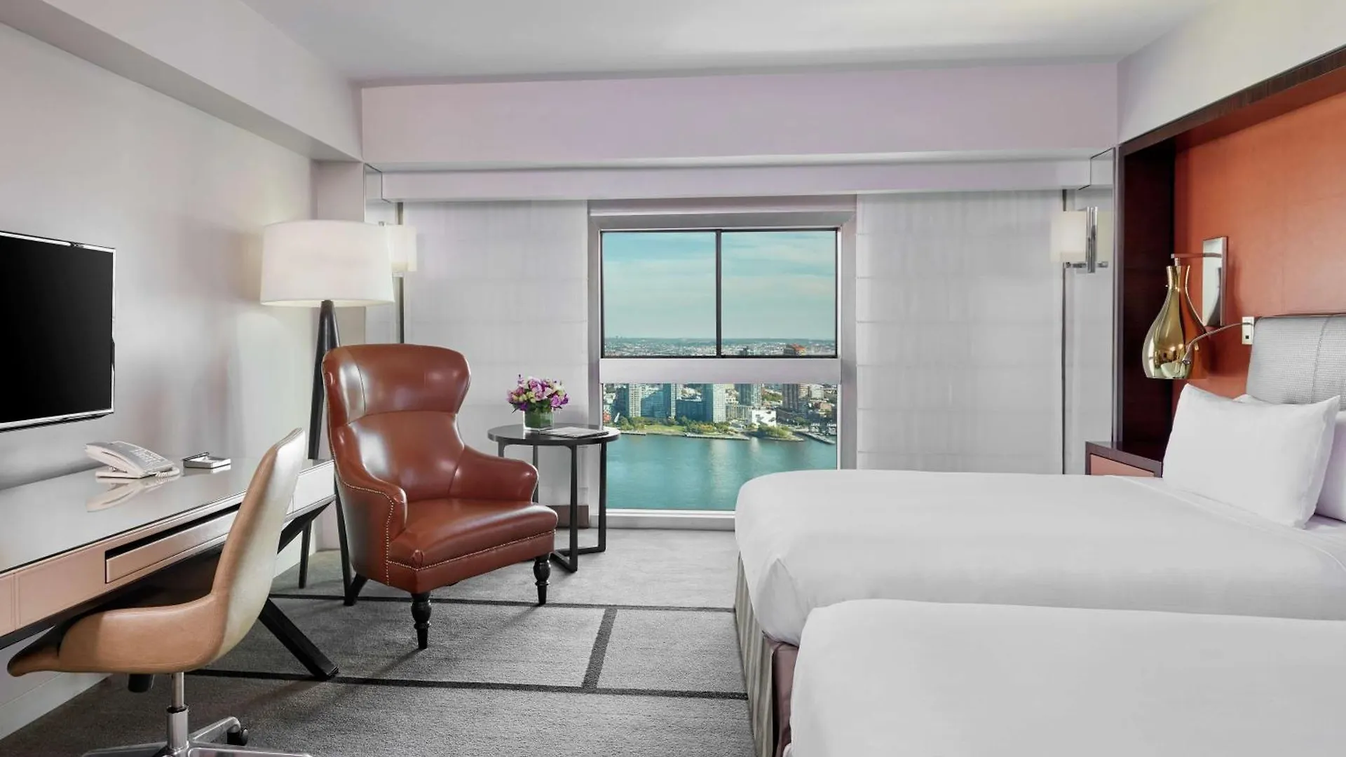 Millennium Hilton New York One Un Plaza Hotel