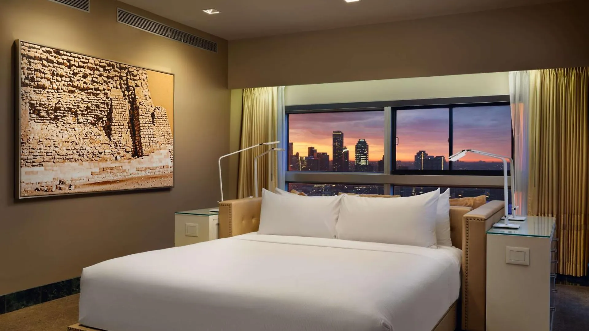 Millennium Hilton New York One Un Plaza Hotel