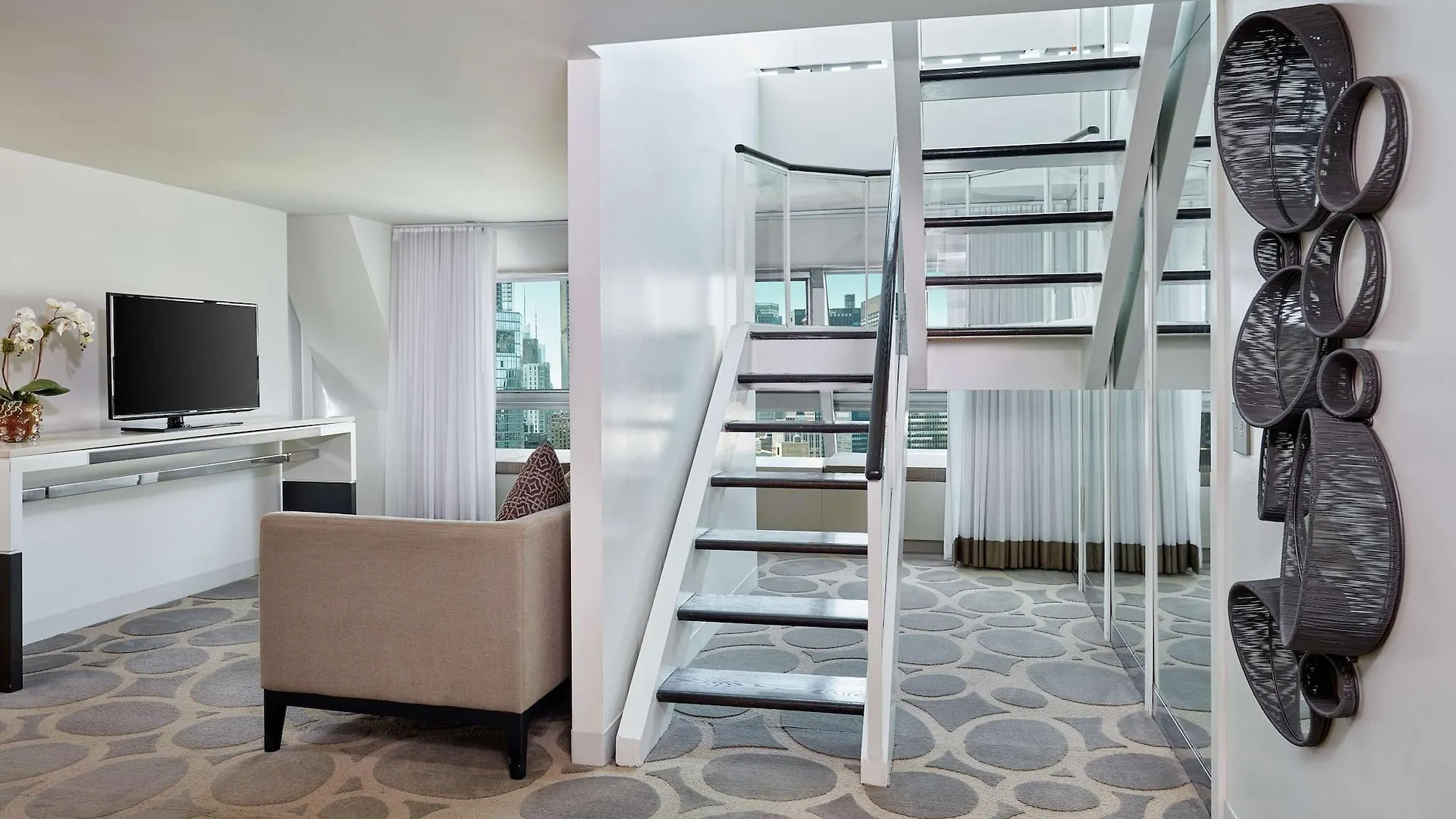 Millennium Hilton New York One Un Plaza Hotel
