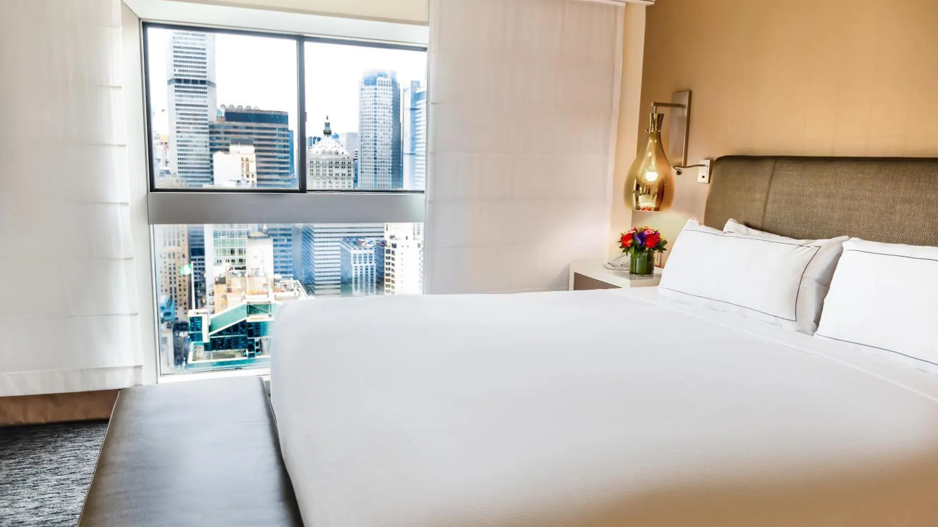 Millennium Hilton New York One Un Plaza Hotel
