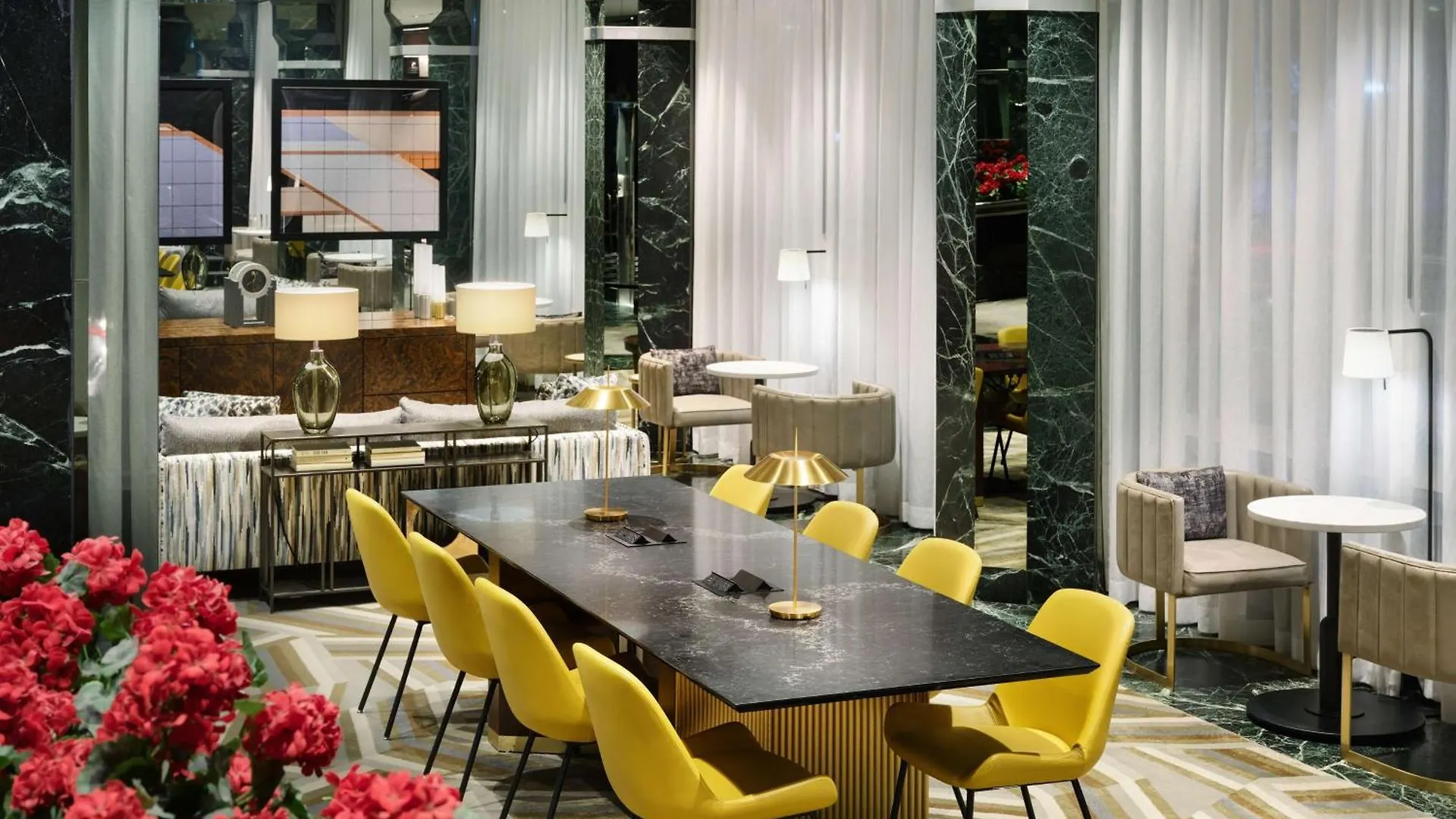 Millennium Hilton New York One Un Plaza Hotel