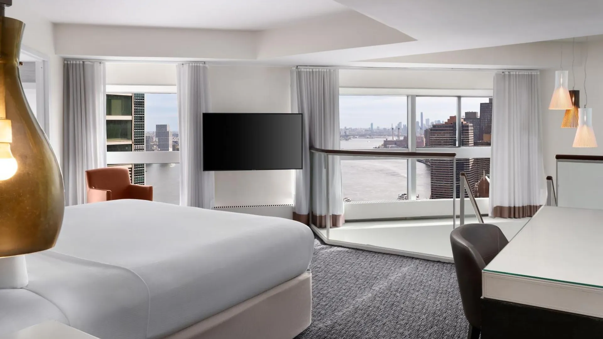 Millennium Hilton New York One Un Plaza Hotel