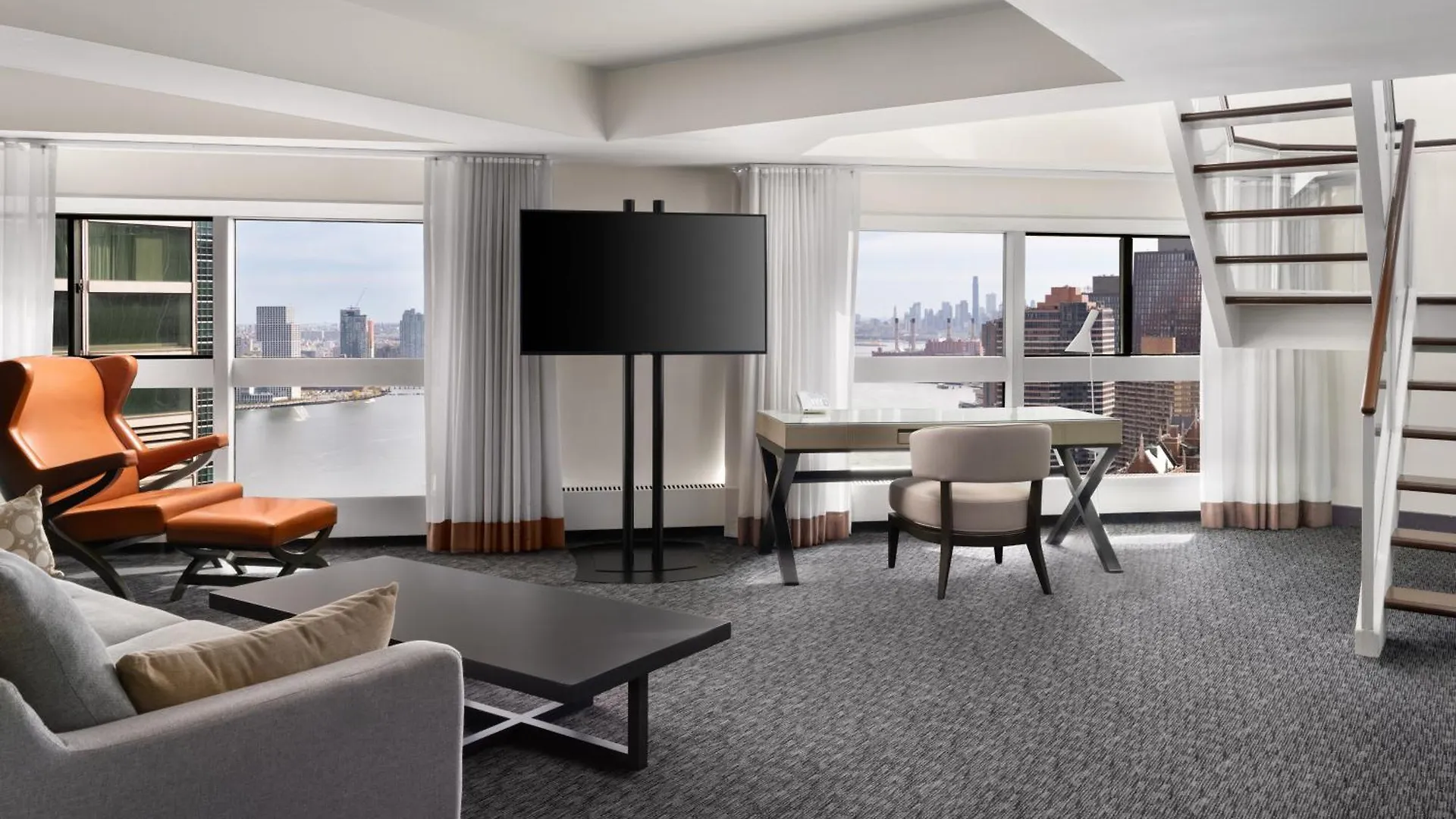Millennium Hilton New York One Un Plaza Hotel