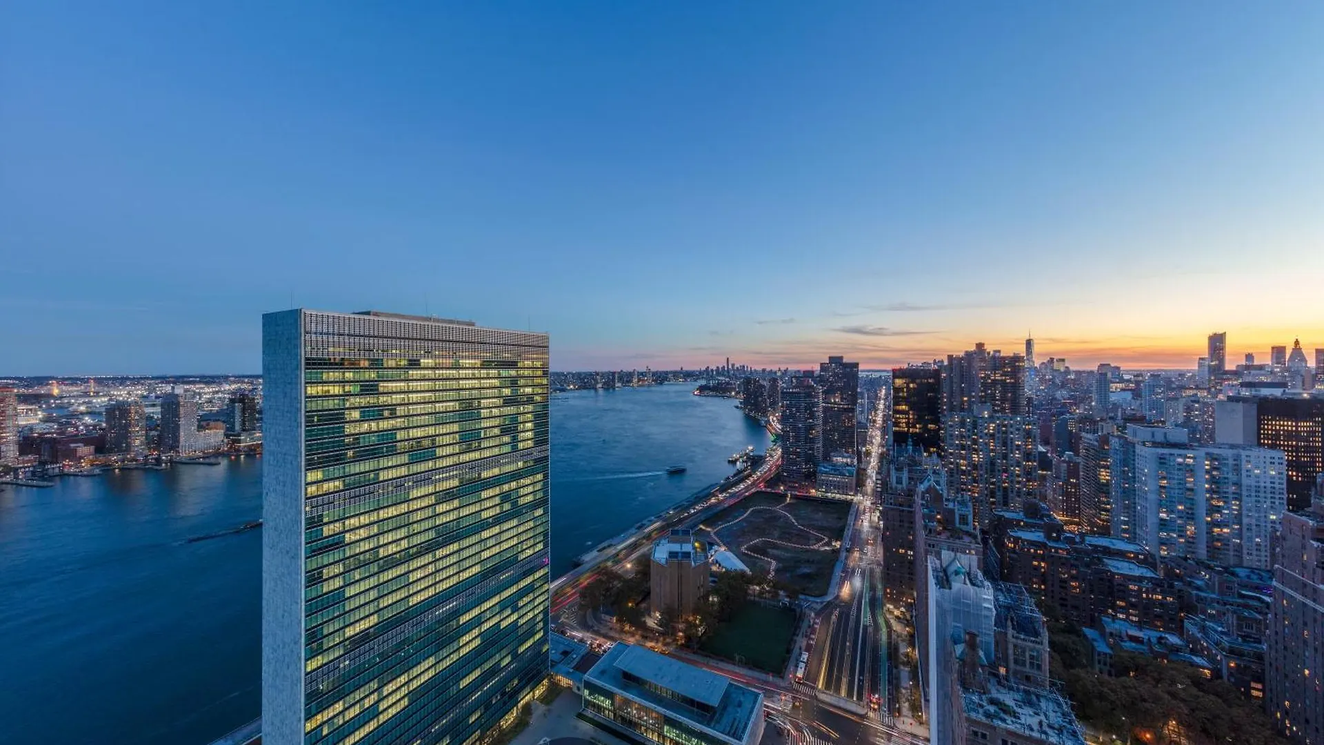 Millennium Hilton New York One Un Plaza Hotel